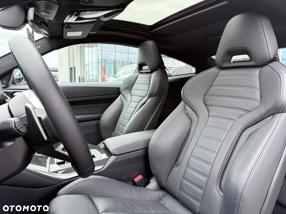 BMW Seria 4 M440i xDrive mHEV - 18