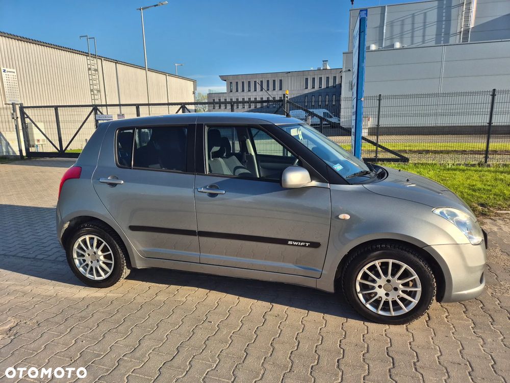 Suzuki Swift 1.3 JB Edition - 13