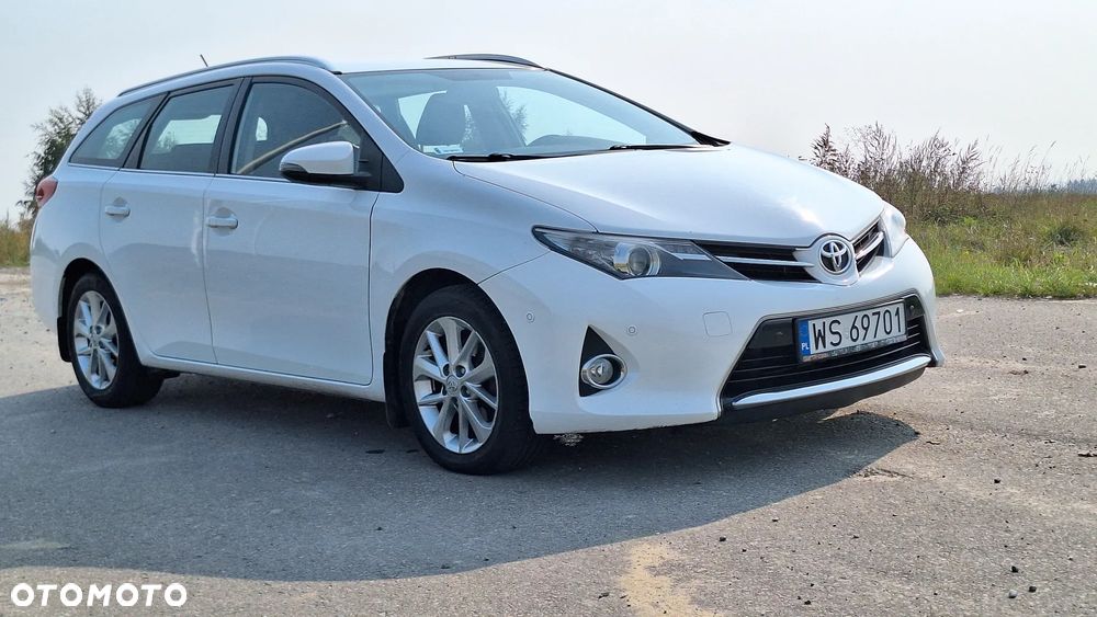 Toyota Auris 1.6 Premium - 10