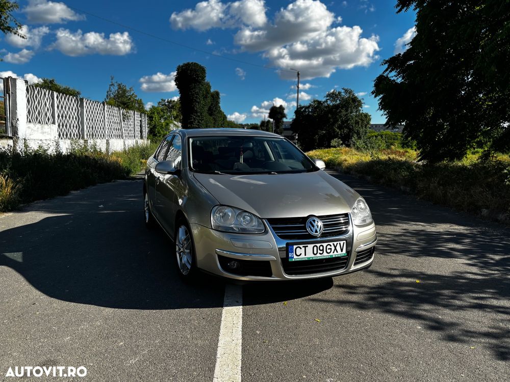 Volkswagen Jetta 1.4 TSI Comfortline - 1