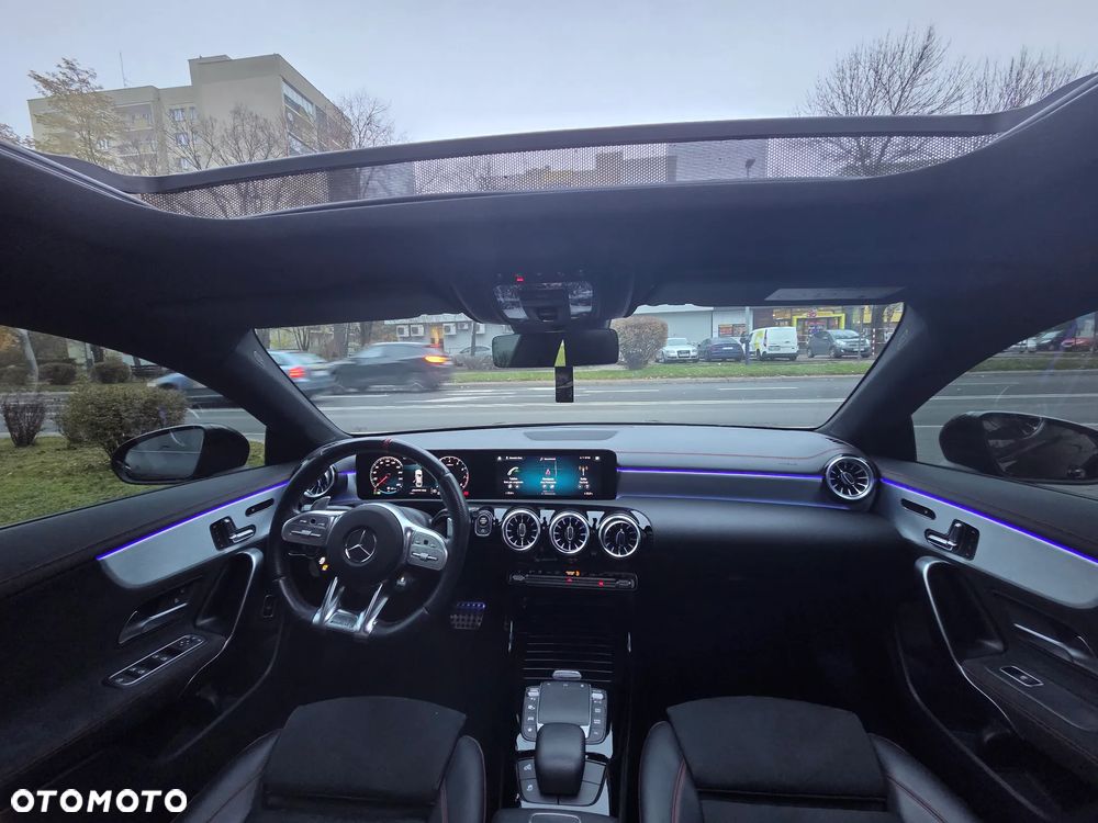 Mercedes-Benz CLA - 21