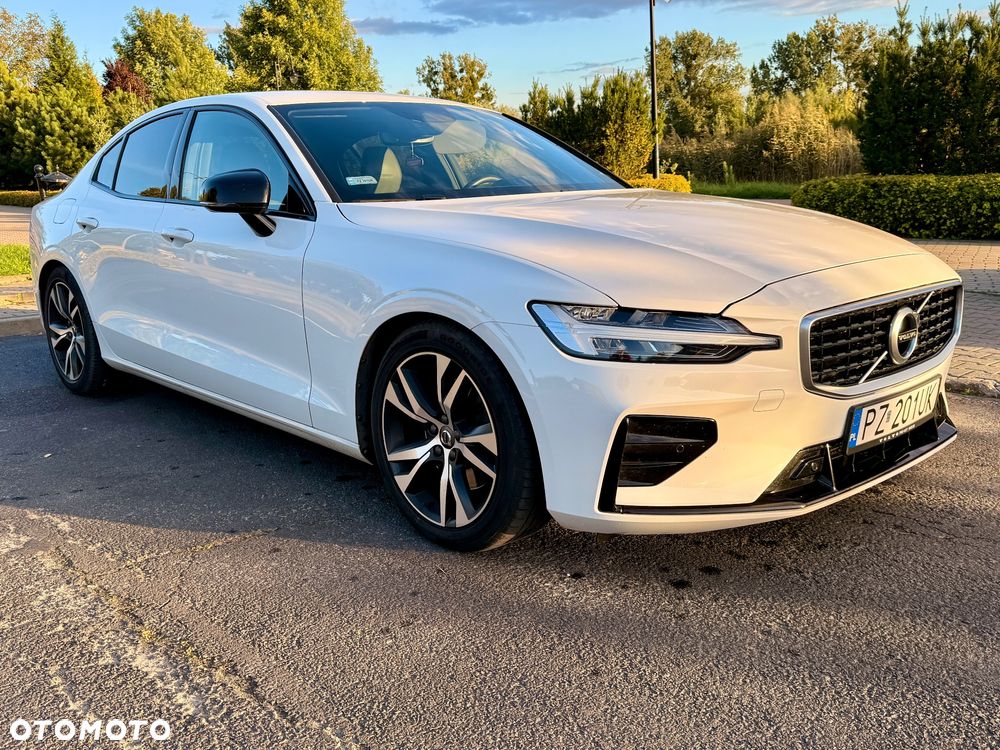 Volvo S60 T4 R-Design First Edition - 1