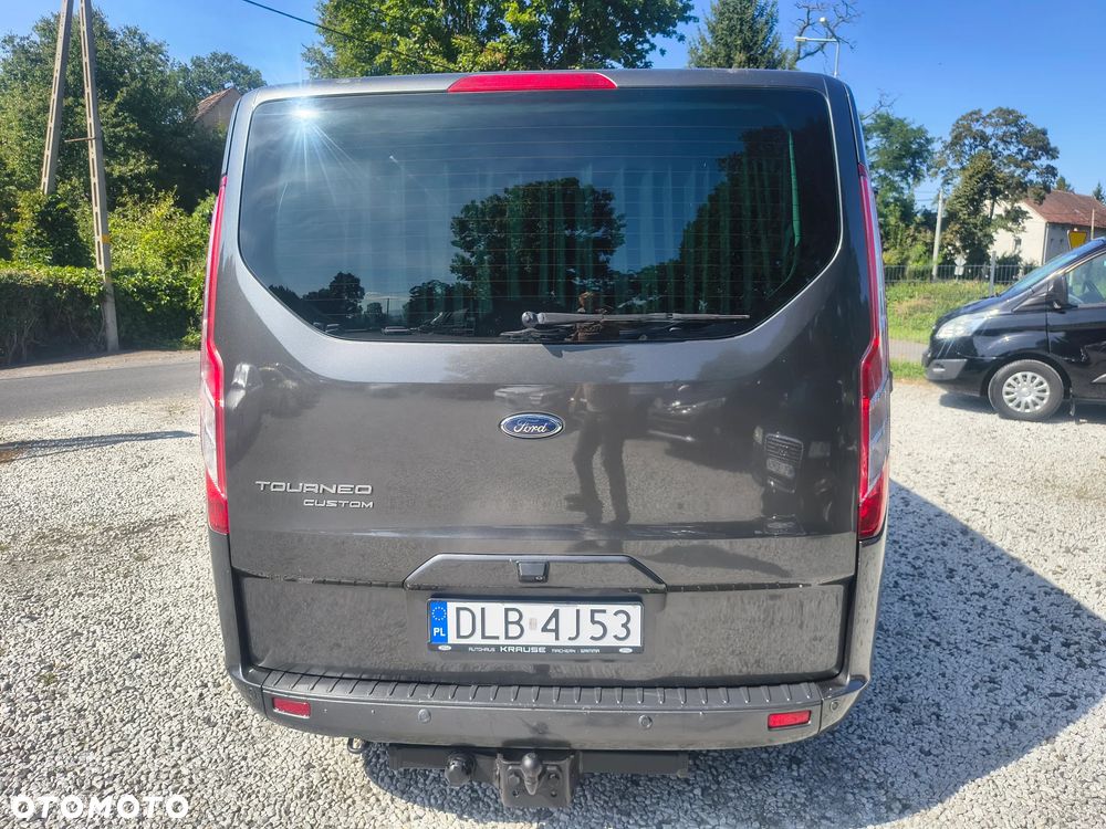 Ford Tourneo Custom - 7