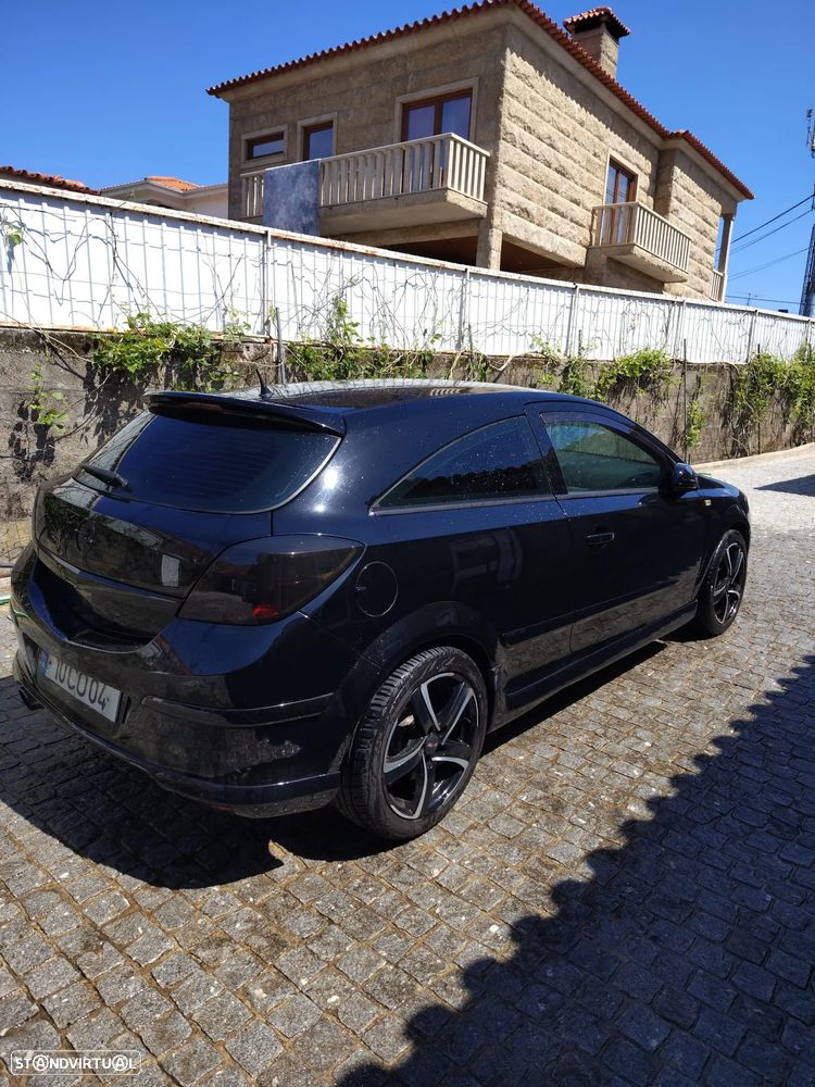 Opel Astra GTC 1.3 CDTI - 10