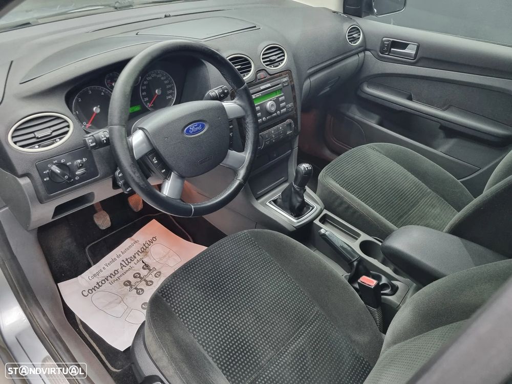 Ford Focus 1.6 TDCi Ghia - 8