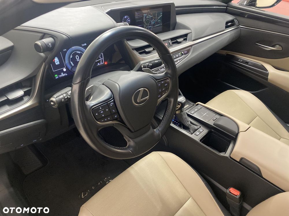 Lexus ES 300h Elegance - 3