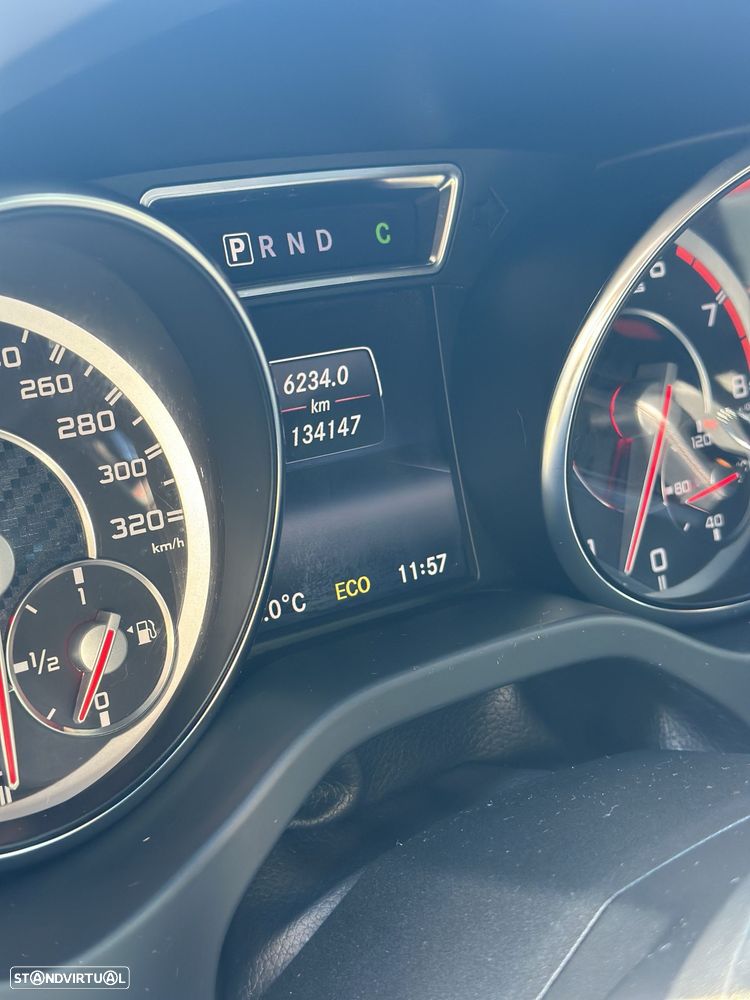 Mercedes-Benz CLA 45 AMG 4Matic 7G-DCT - 22