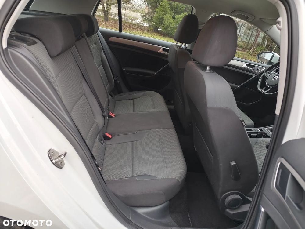 Volkswagen Golf 1.2 TSI Comfortline - 24