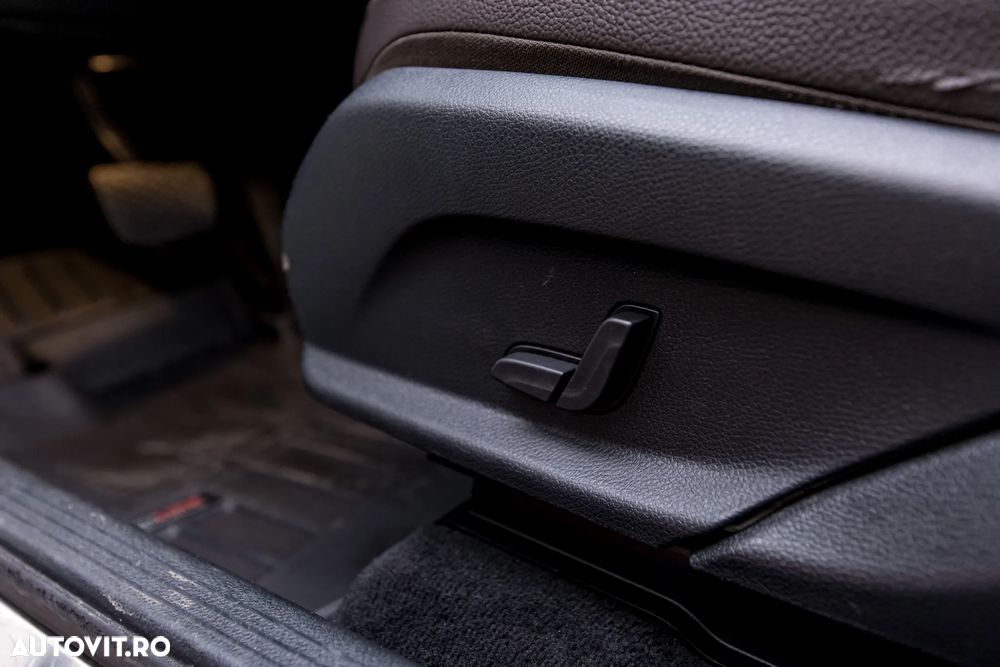 Mercedes-Benz GLC - 33