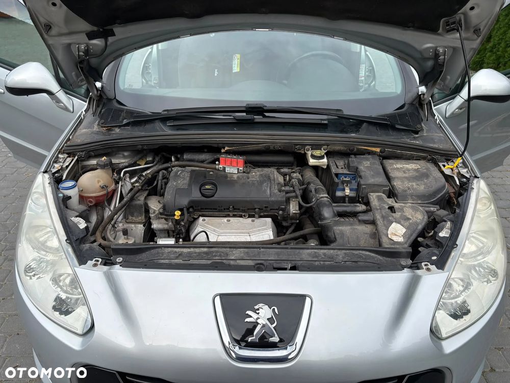 Peugeot 308 1.6 Premium - 6