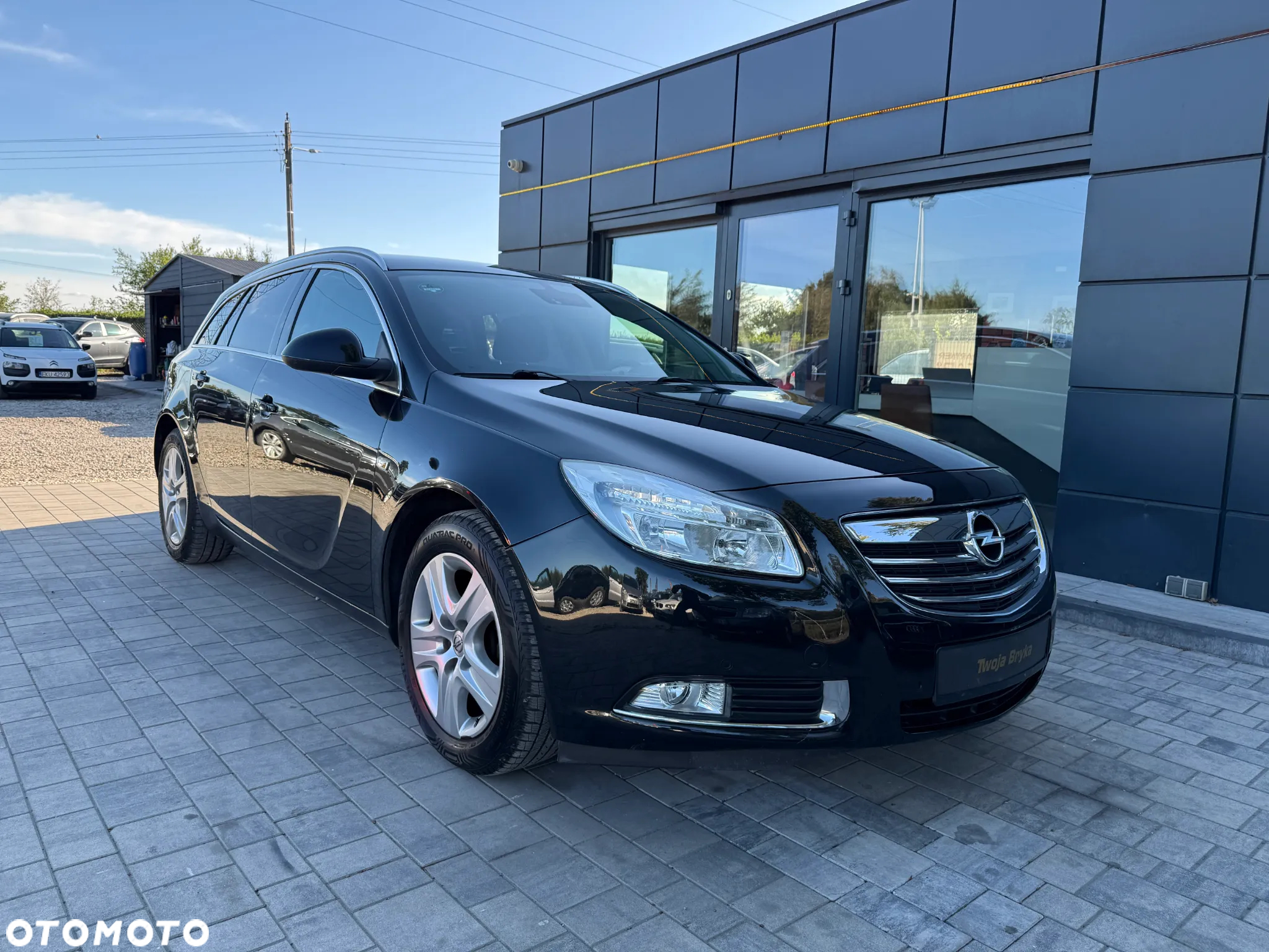 Opel Insignia 1.8 - 9