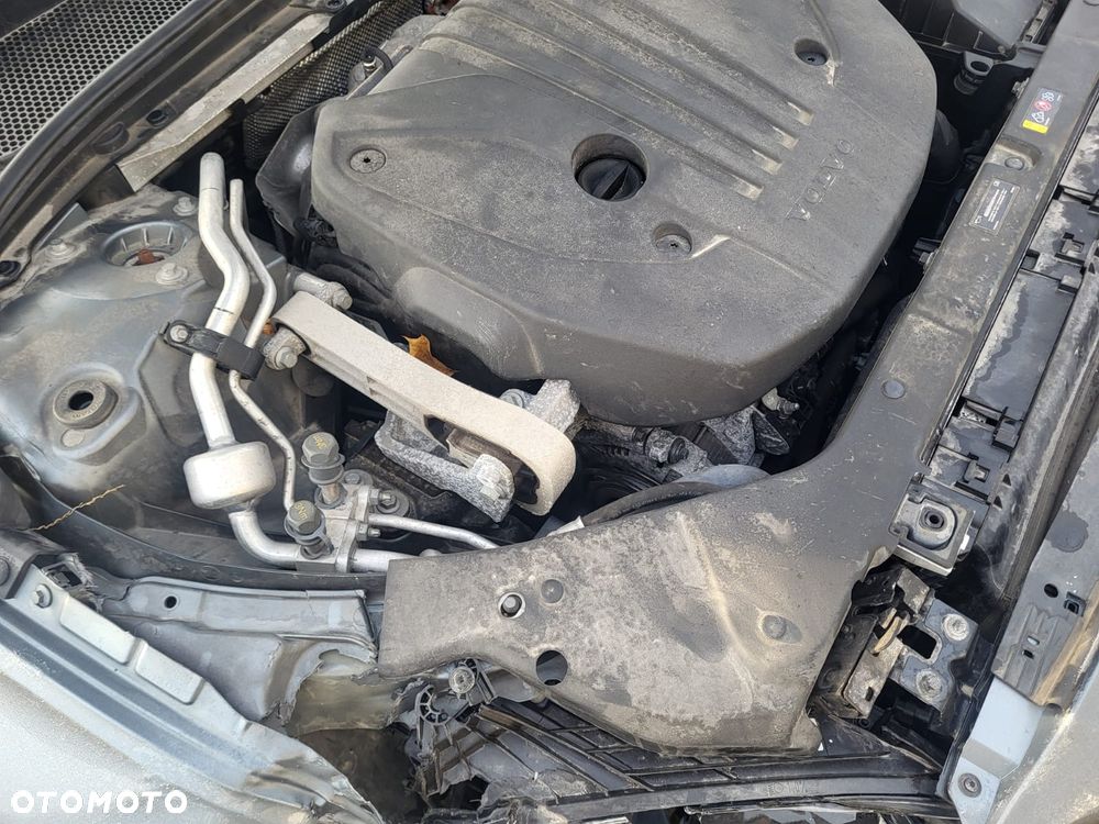 Volvo S60 T4 R-Design First Edition - 33