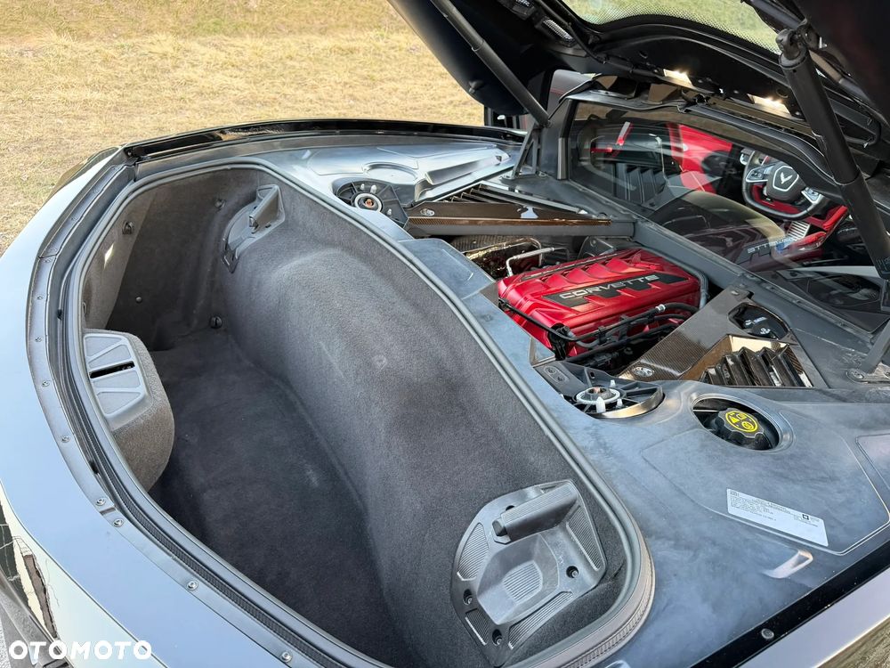 Chevrolet Corvette - 33