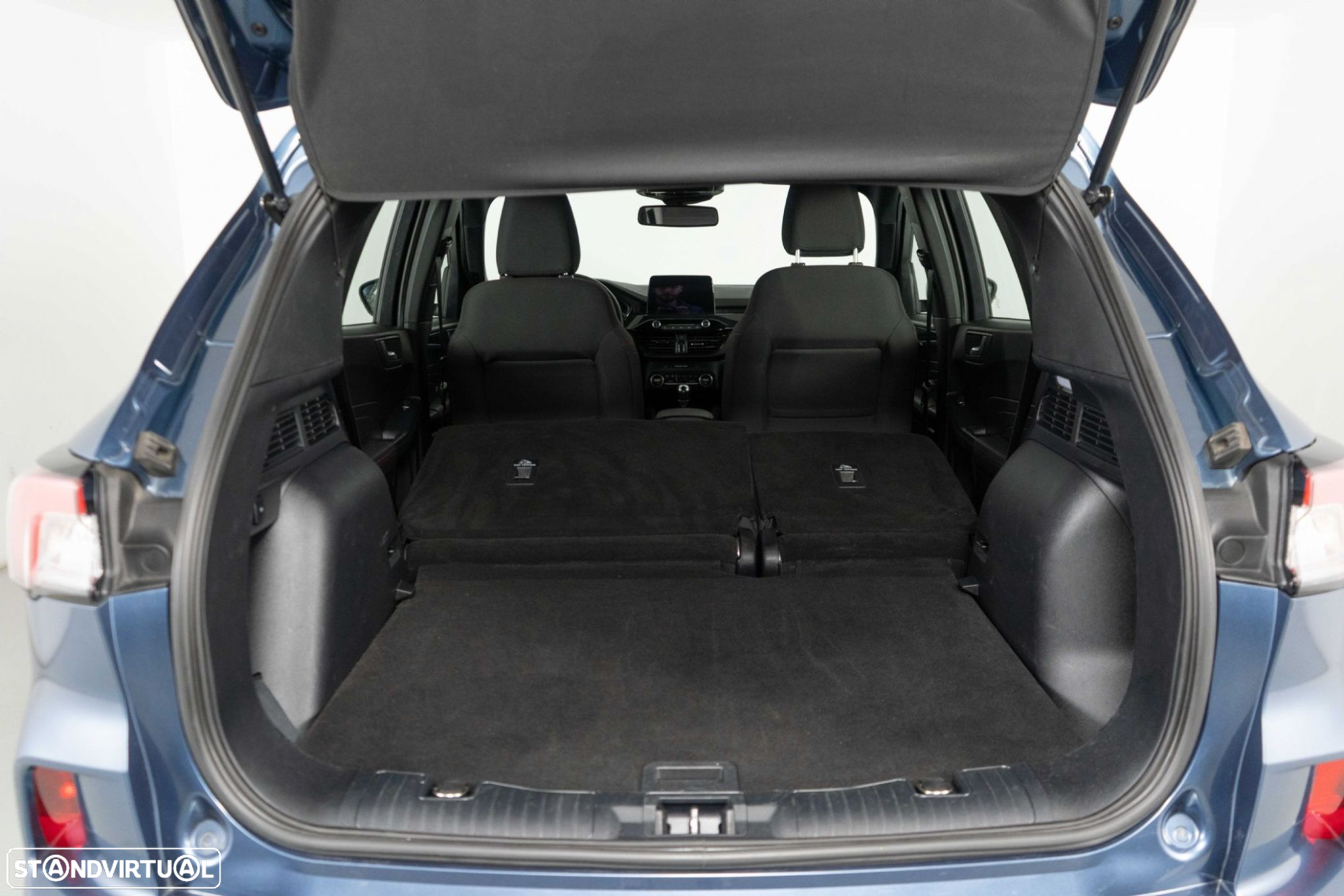 Ford Kuga - 12
