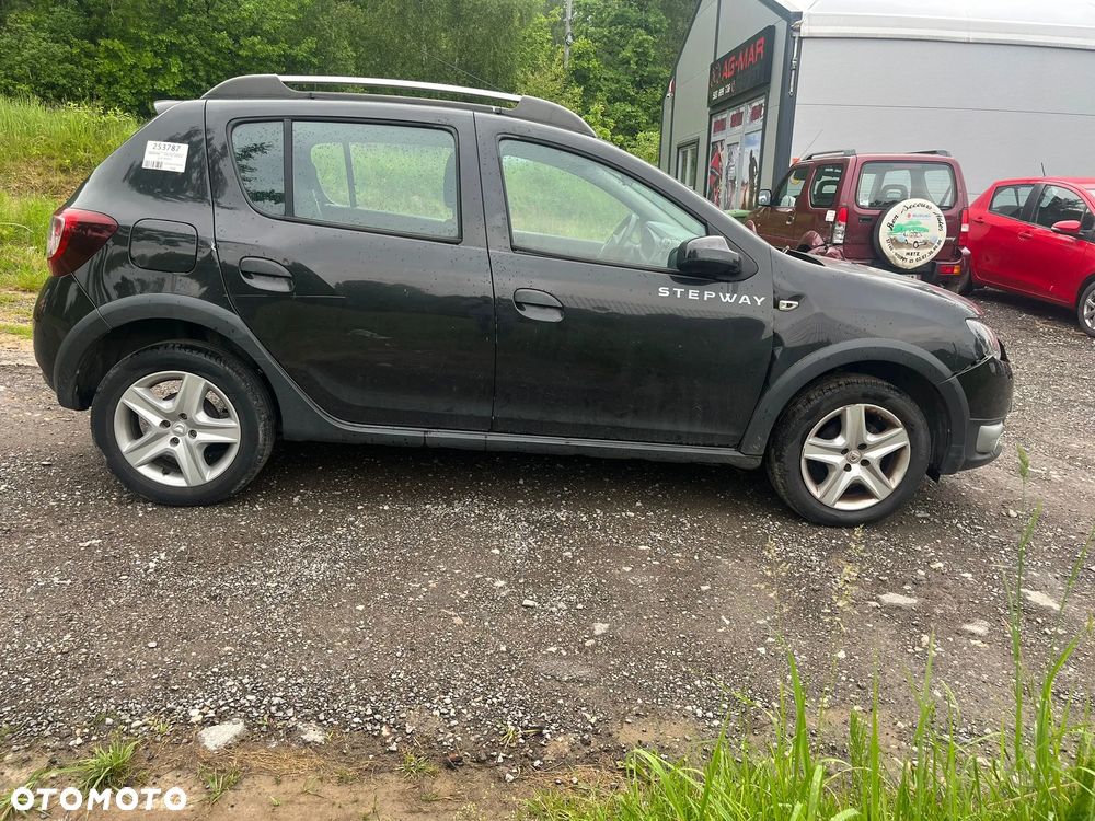 Dacia Sandero Stepway dCi 90 (S&S) Celebration - 8