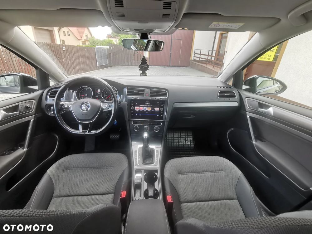 Volkswagen Golf 1.6 TDI SCR DSG Trendline - 19