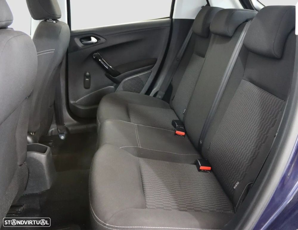 Peugeot 208 1.2 PureTech Signature - 12