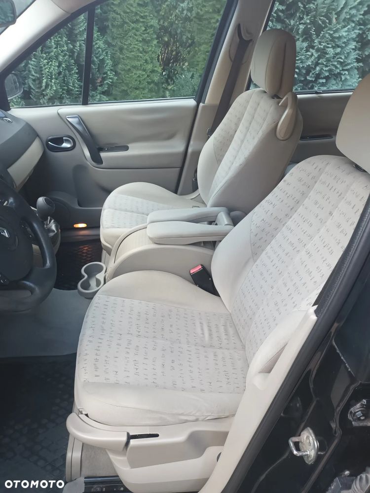 Renault Scenic - 10