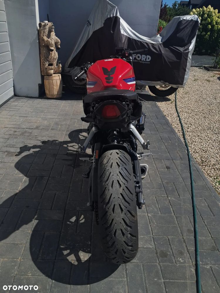 Honda CB - 2