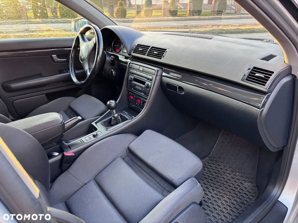 Audi A4 Avant 1.8T Quattro - 6