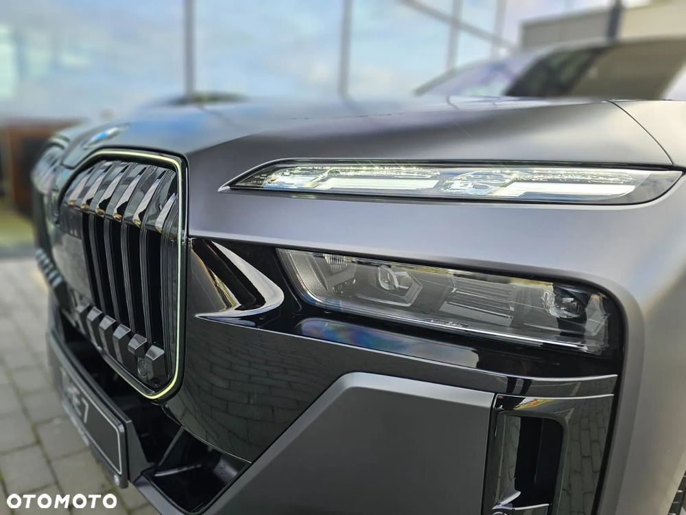 BMW Seria 7 - 10