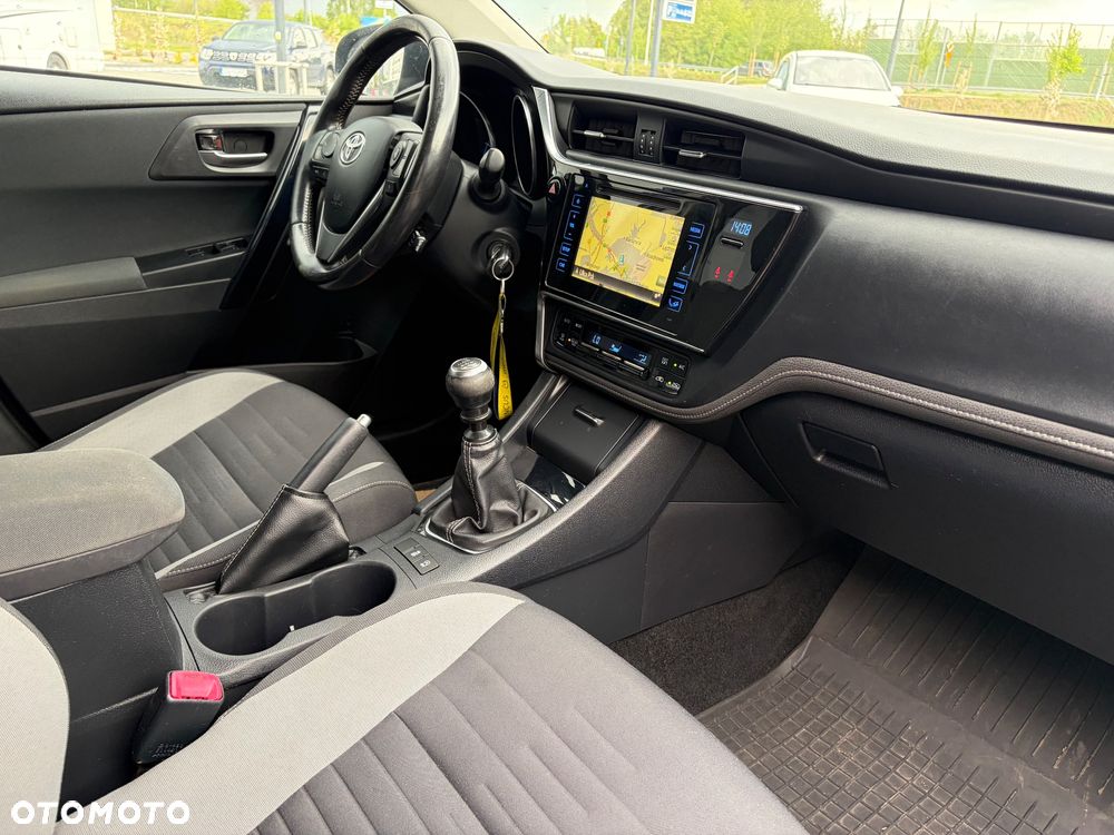 Toyota Auris 1.6 D-4D Comfort - 10