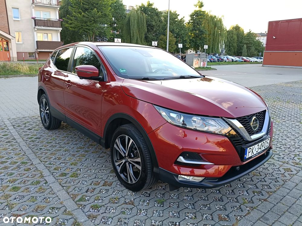 Nissan Qashqai 1.6 DIG-T N-Connecta - 2