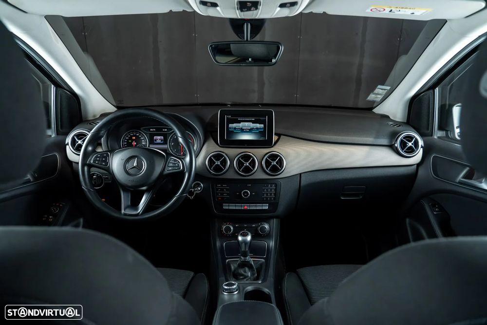 Mercedes-Benz B 180 d Style - 8