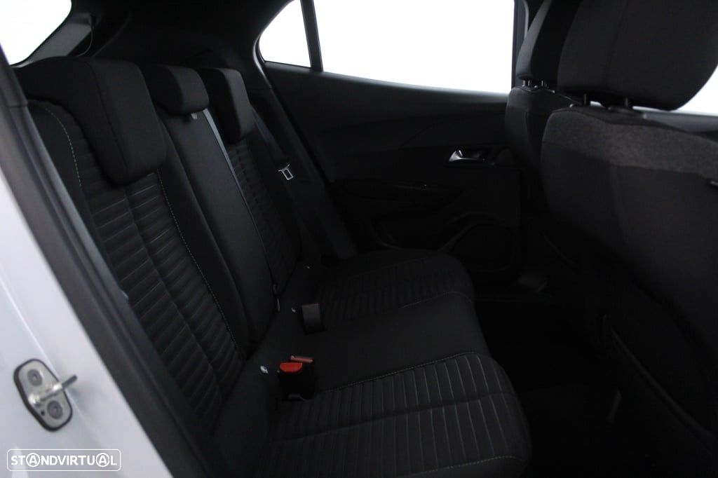 Peugeot 2008 1.2 PureTech Active - 15