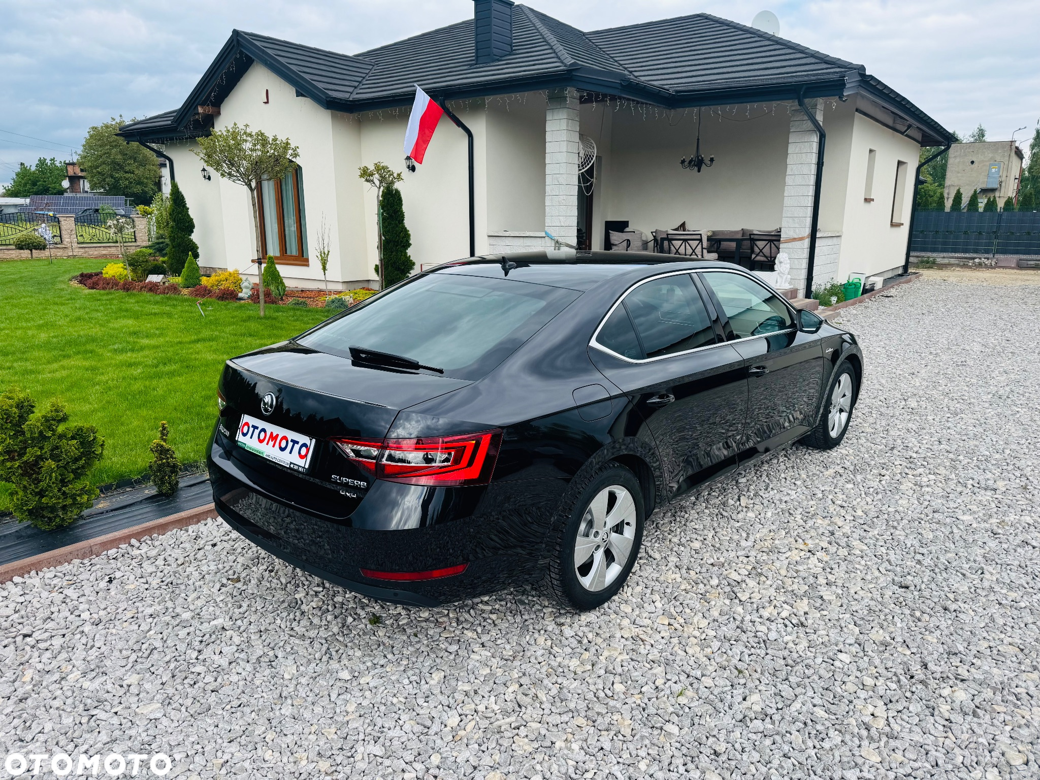 Skoda Superb 2.0 TDI 4x4 L&K DSG - 8