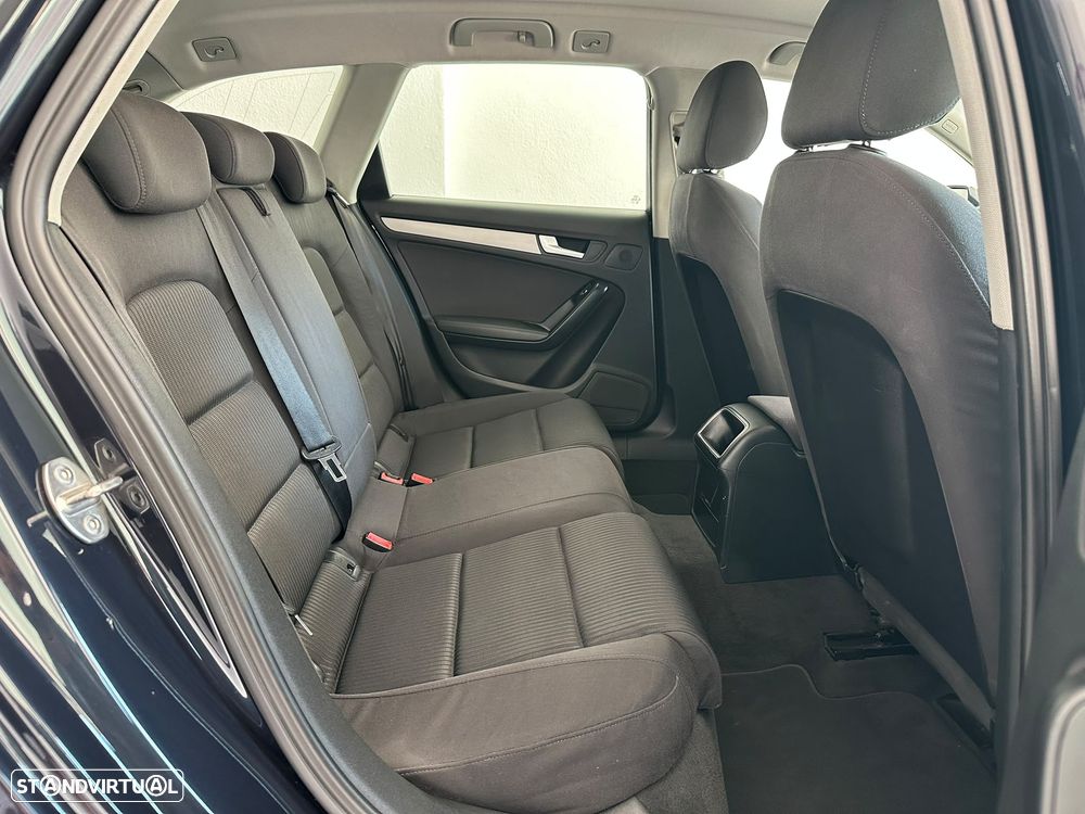 Audi A4 Avant - 31