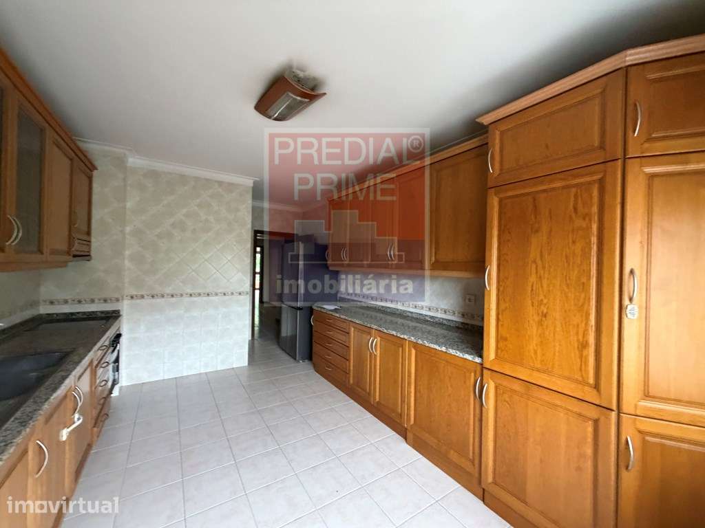 APARTAMENTO T3 EM OLIVEIRA DE AZEMEIS - Grande imagem: 5/13