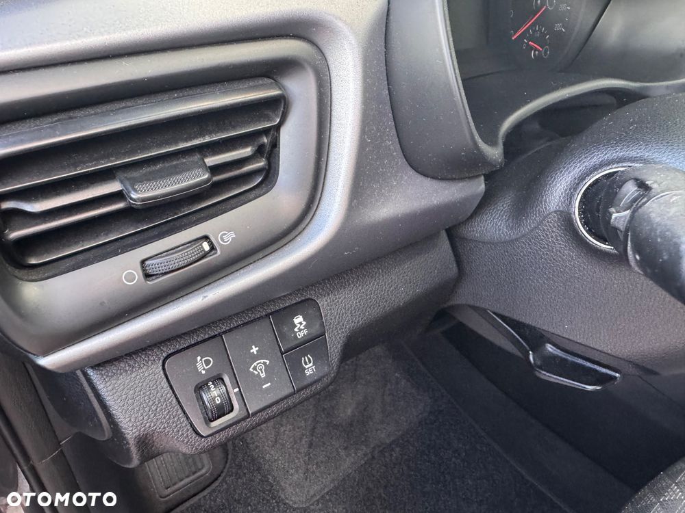 Kia Rio 1.4 M - 20