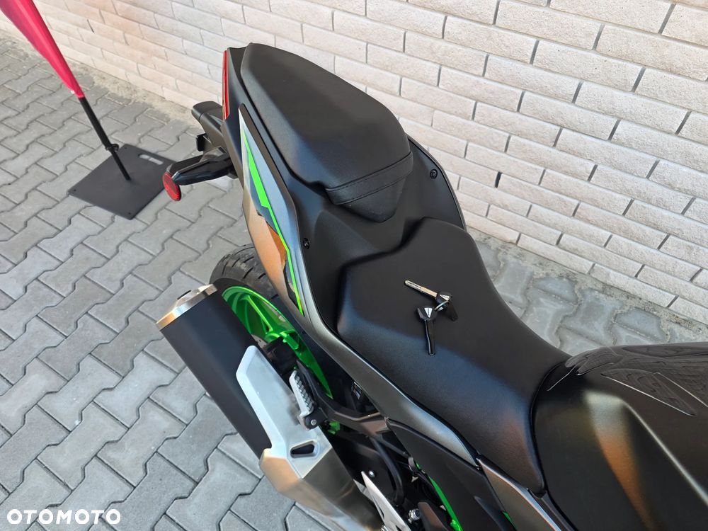 Kawasaki Z - 5