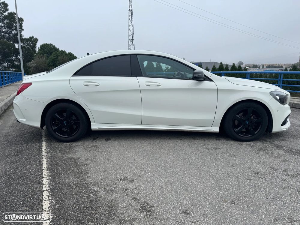 Mercedes-Benz CLA 200 Shooting Brake 7G-DCT AMG Line - 7