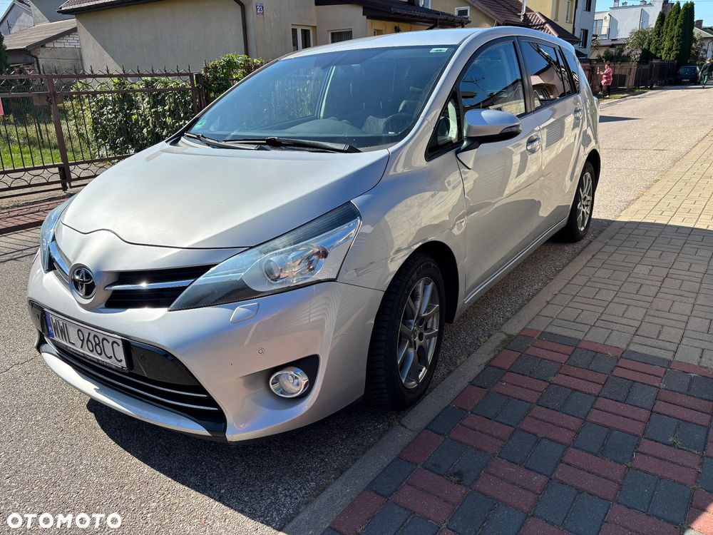 Toyota Verso 1.8 Prestige EU5 MS - 11