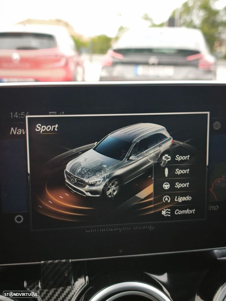 Mercedes-Benz GLC 250 d AMG Line 4-Matic - 28
