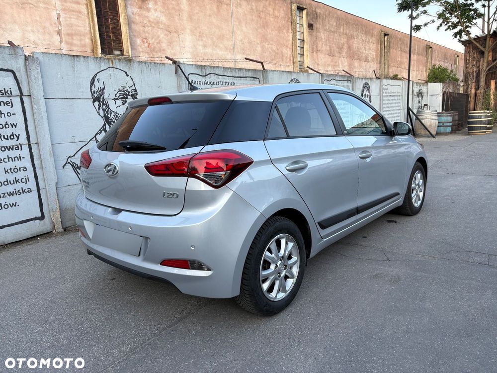 Hyundai i20 1.2 GO - 8
