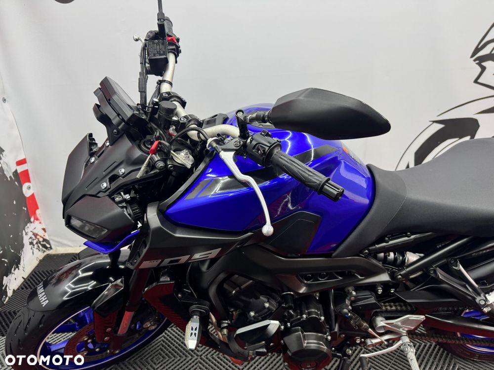 Yamaha MT - 12
