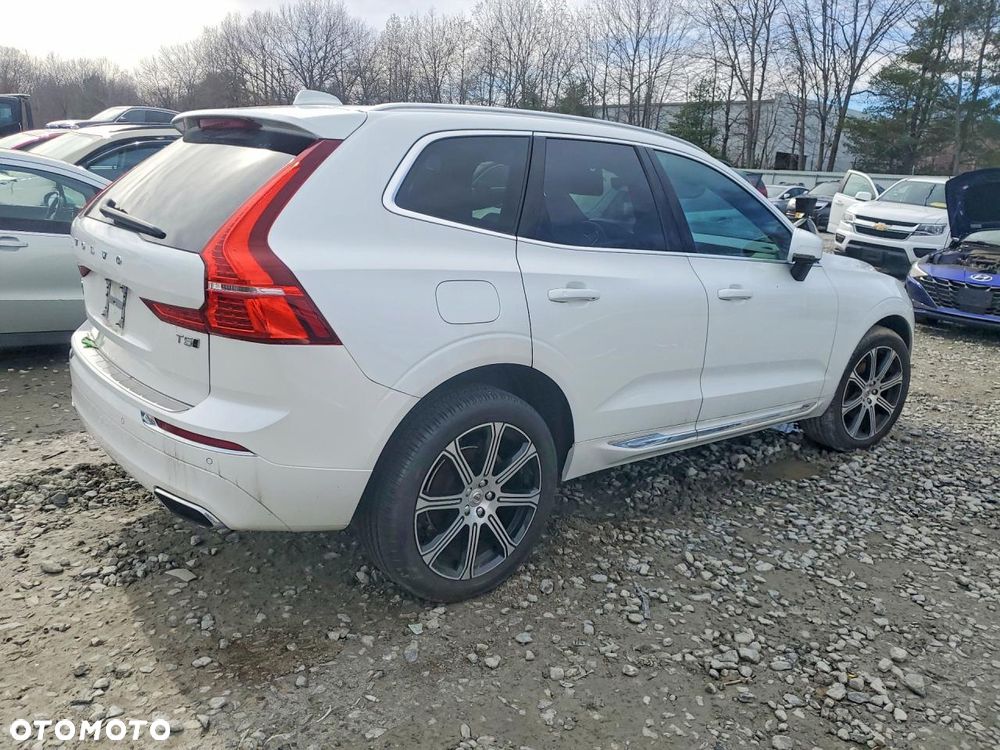 Volvo XC 60 T6 AWD Inscription - 4