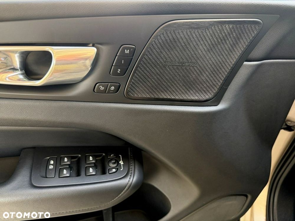 Volvo XC 60 - 12