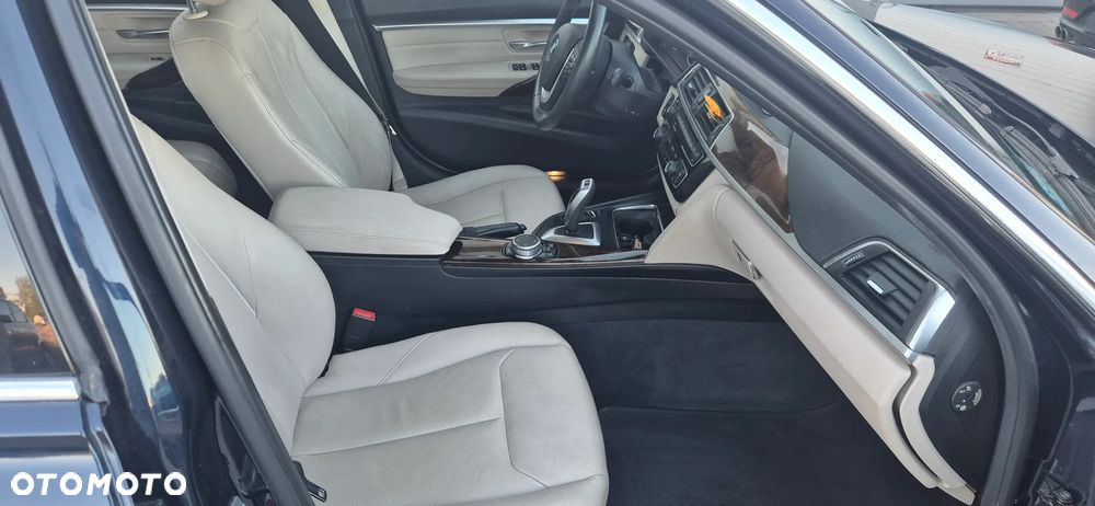 BMW Seria 3 330d Edition Luxury Line Purity - 19