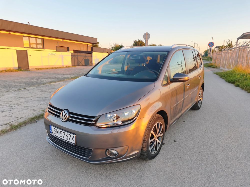 Volkswagen Touran - 1