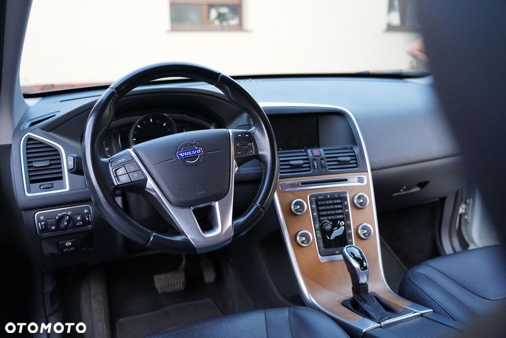 Volvo XC 60 D4 Drive-E Summum - 11