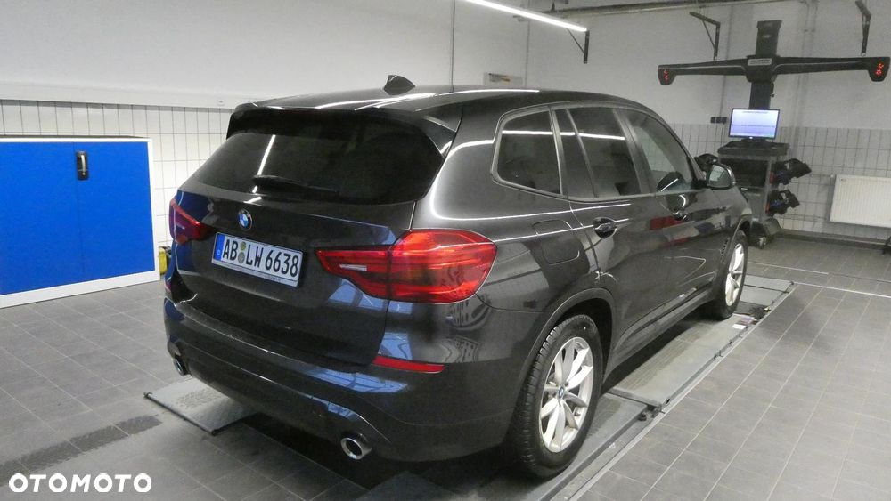 BMW X3 xDrive20d - 22