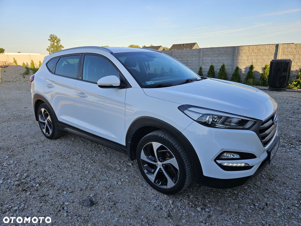 Hyundai Tucson 1.6 GDI BlueDrive GO 2WD - 16