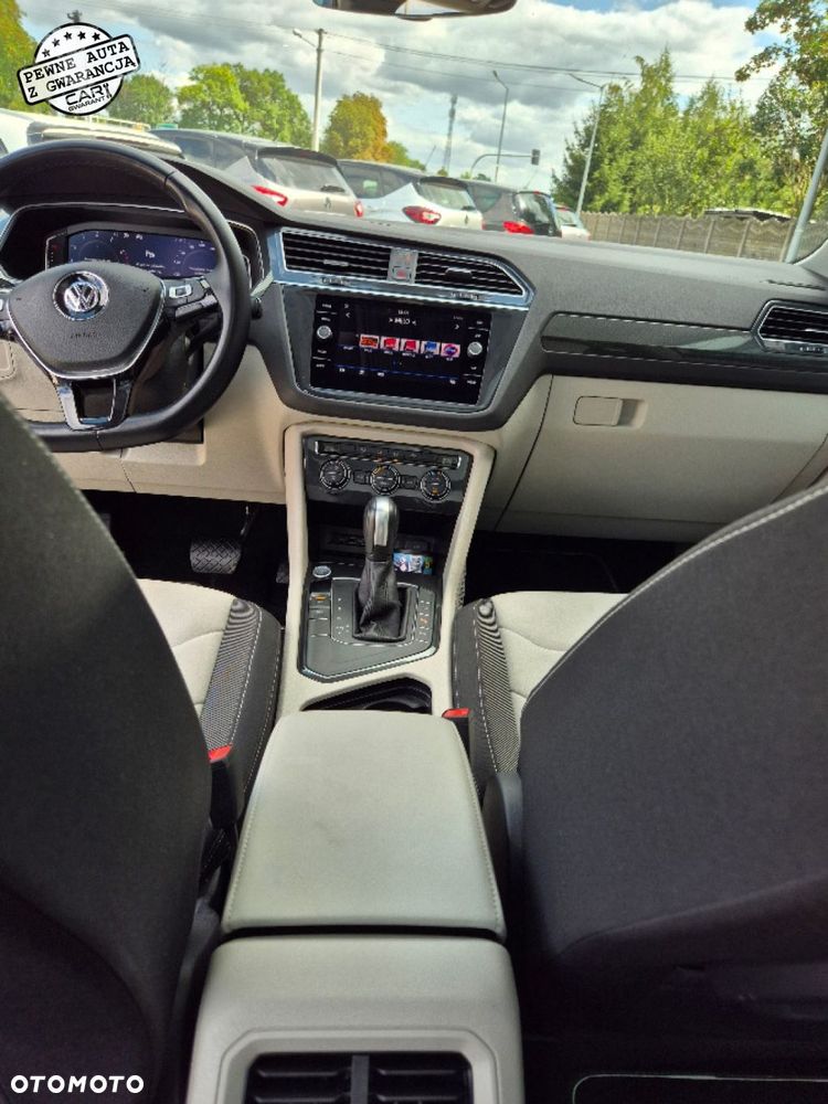 Volkswagen Tiguan - 31