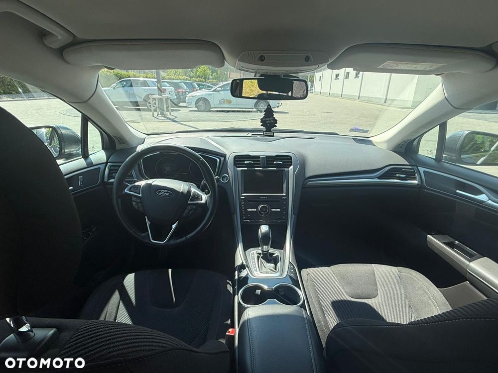 Ford Mondeo 2.0 EcoBoost Titanium - 14
