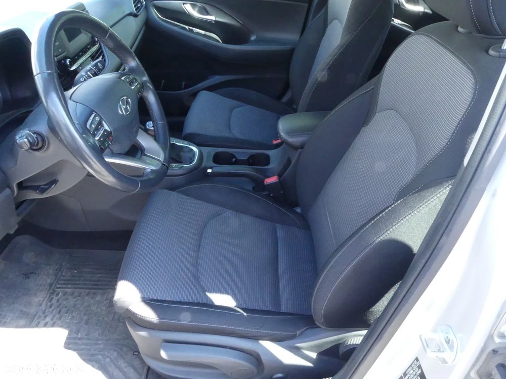 Hyundai i30 1.4 Comfort - 4