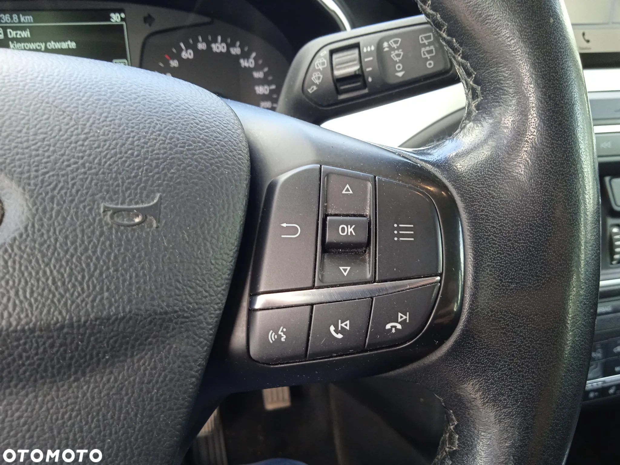 Ford Focus 1.0 EcoBoost Trend Edition - 16